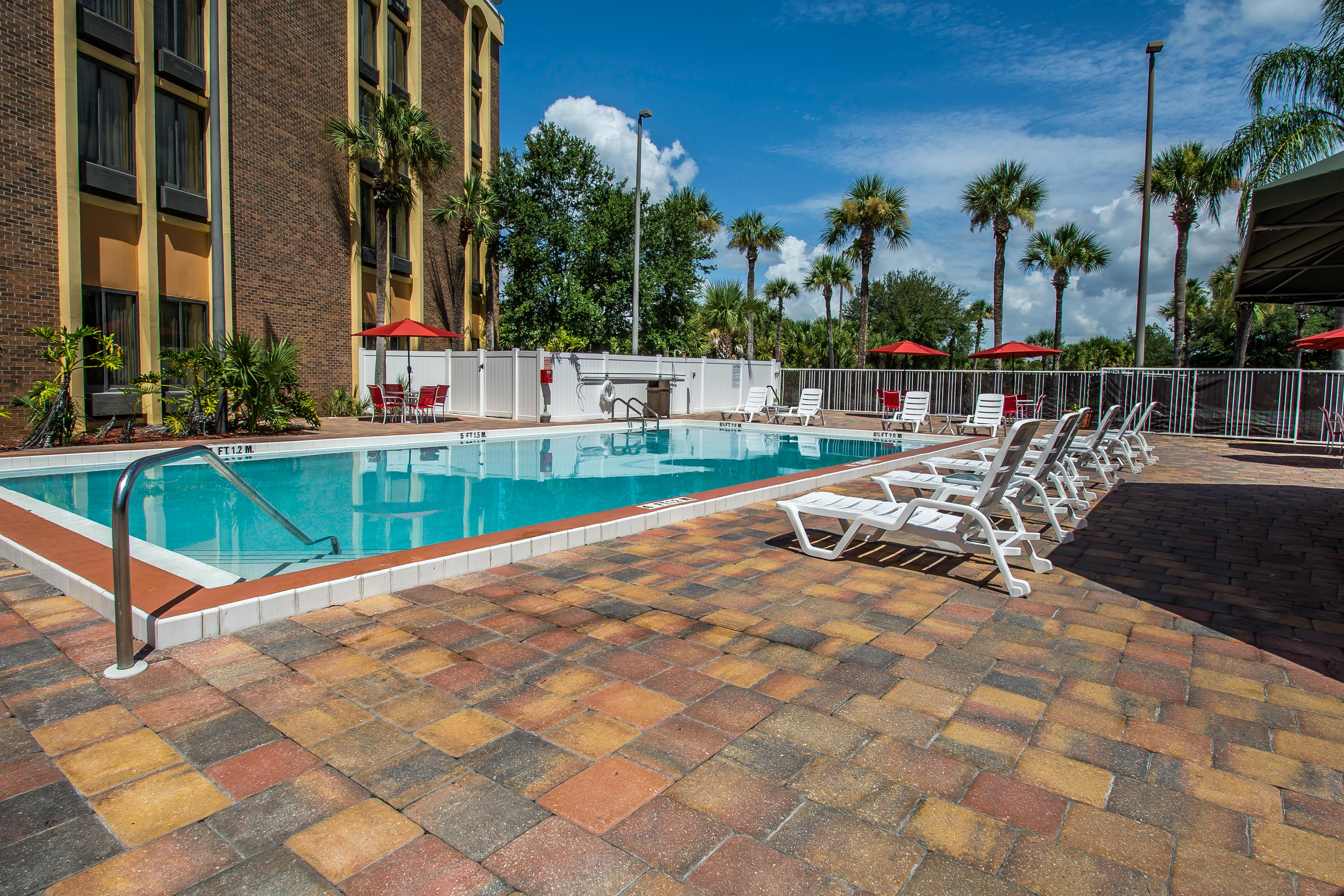 Comfort Inn & Suites Kissimmee By The Parks Orlando Exterior foto
